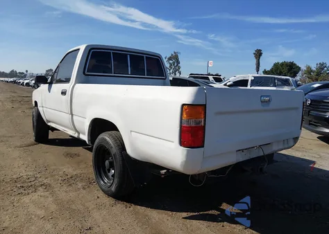 1989 Toyota Pickup 1/2 Ton Sht Wheelbase Dlx из США, поврежденный, VIN JT4RN81P0K0006290